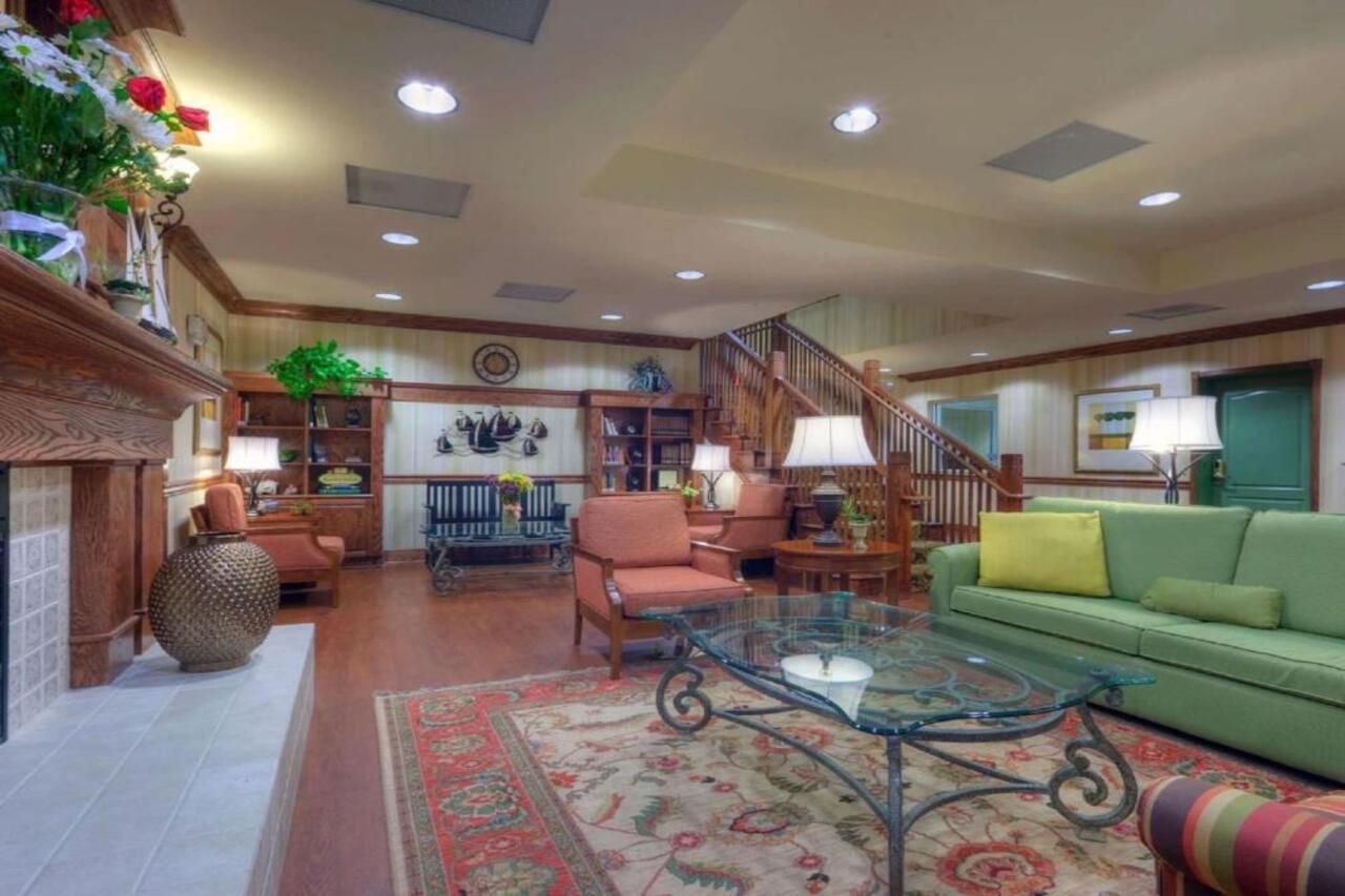 Country Inn & Suites By Radisson, Fredericksburg, Va Esterno foto