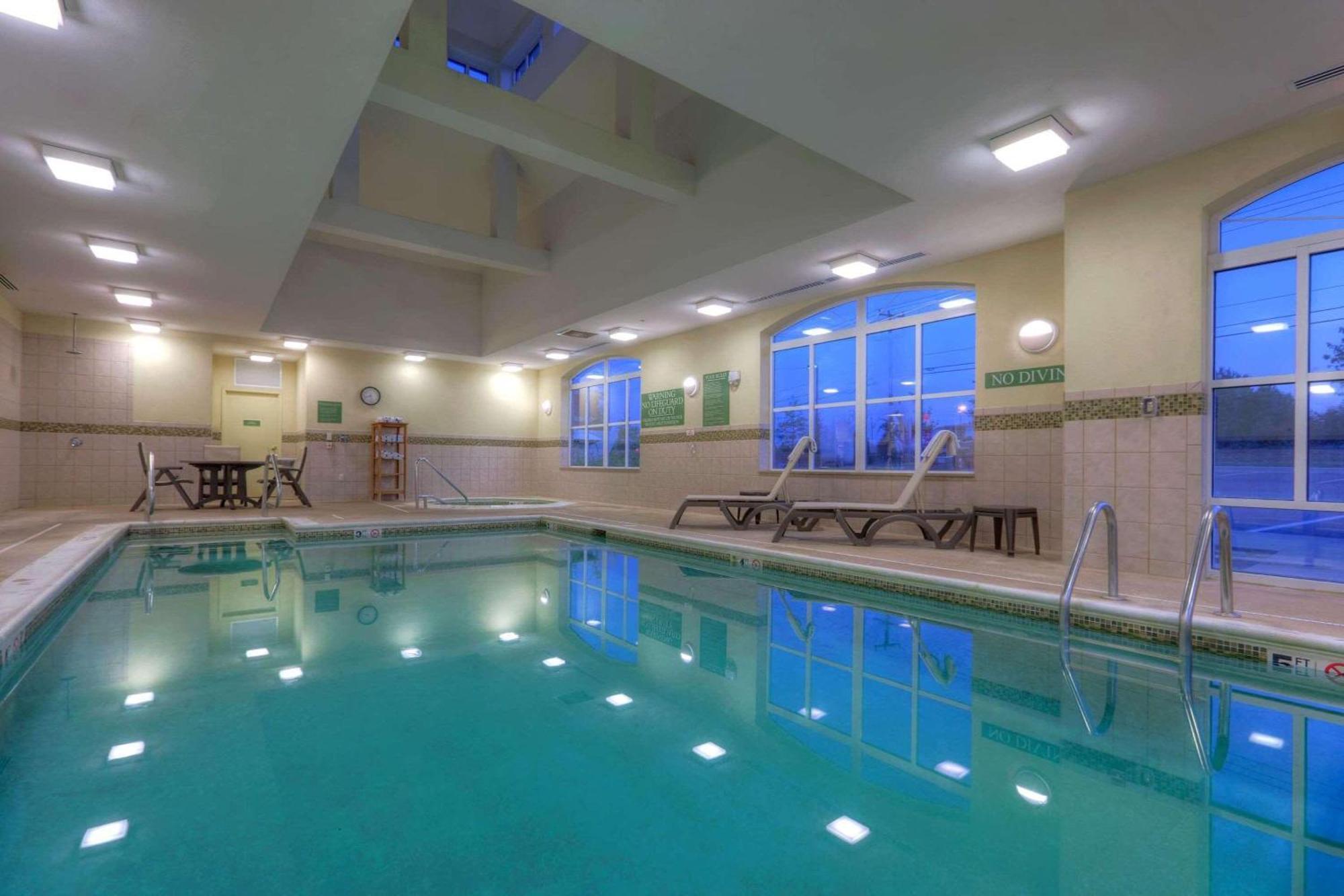 Country Inn & Suites By Radisson, Fredericksburg, Va Servizi foto